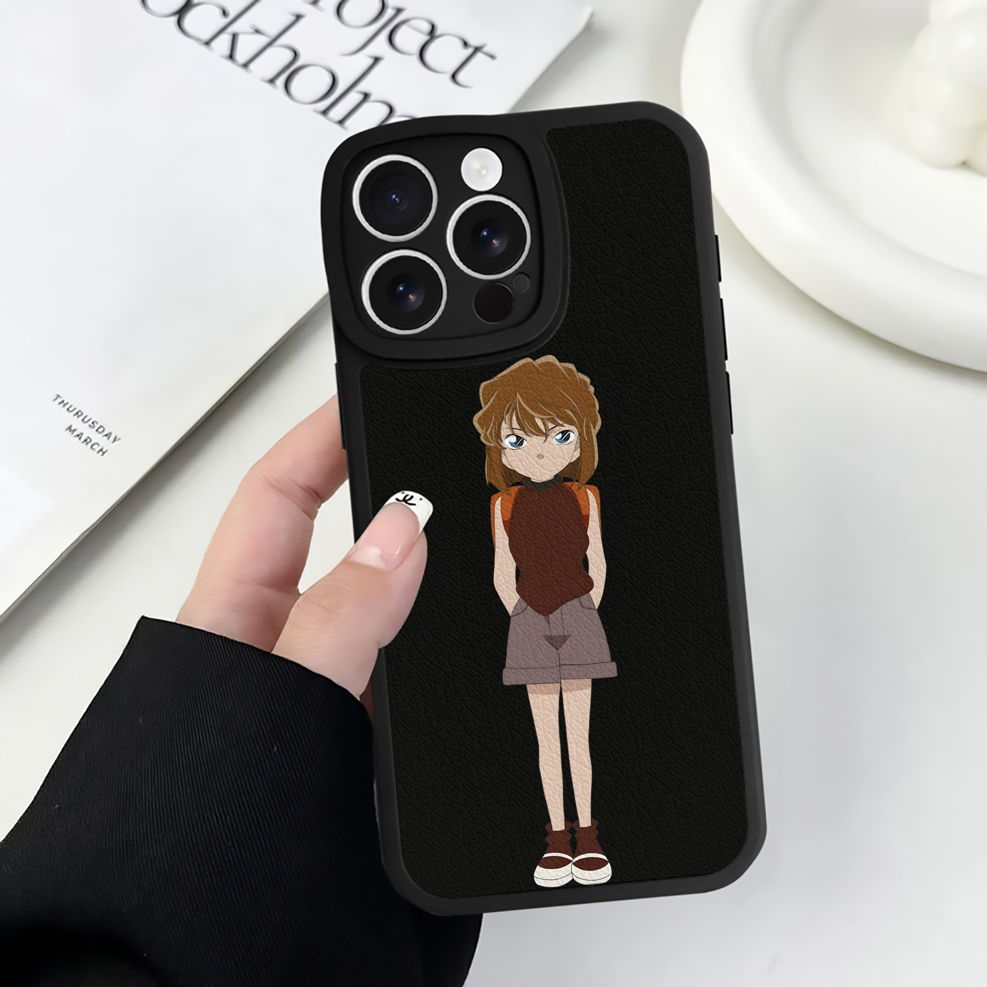 （画像用） 名探偵コナン 灰原 哀 はいばら あい Detective Conan Anita Hailey、Vi Graythorn Haibara Ai 【iPhone 16シリーズ対応】シリコンスマホケース（レザー調） 材質：シリコン